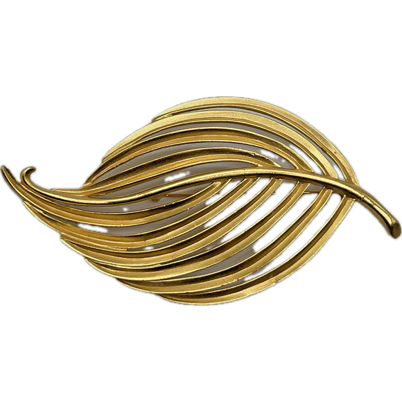 Anne Klein Vintage Large Gold Tone Statement Leaf Brooch Signed Costume Jewelry - Picture 1 of 8